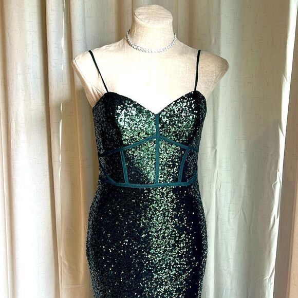 Theia Emerald Green Sequin Evening Gown - Picture 1 of 13